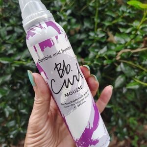 COPY - BUMBLE AND BUMBLE BB CURL MOUSSE TOUCHABLE CURLS WITH LIFT LN